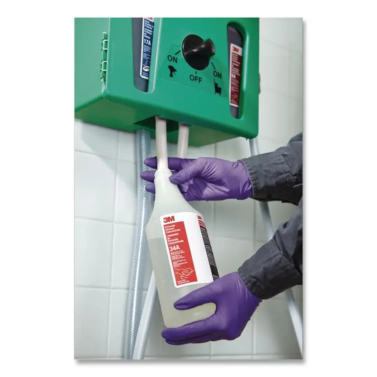 3M Bathroom Cleaner Concentrate 44A, Pleasant Scent, 0.5 gal Bottle, 4/Carton (MMM44A)